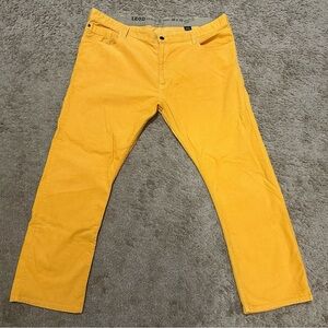 Izod Men's Vibrant Yellow Corduroy Pants B-47